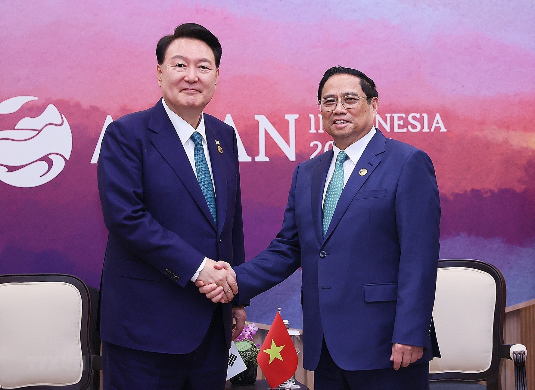 Le Premier ministre Pham Minh Chinh rencontre le président sud-coréen Yoon Suk Yeol