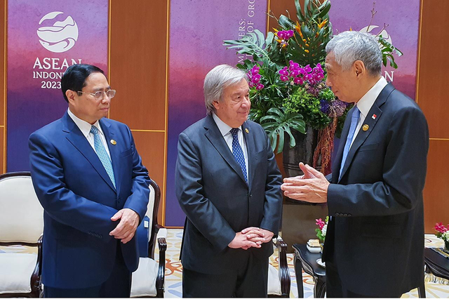 Le Premier ministre vietnamien rencontre des dirigeants de l’ONU, de Singapour et des Philippines