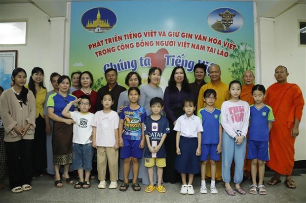 Le Vietnam et le Laos renforcent leur coopération dans le travail lié aux expatriés