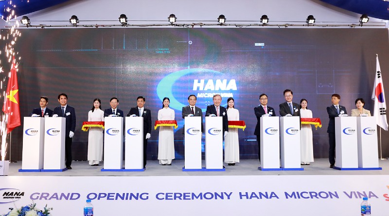 Inauguration d une usine de semi-conducteurs à capital sud-coréen à Bac Giang