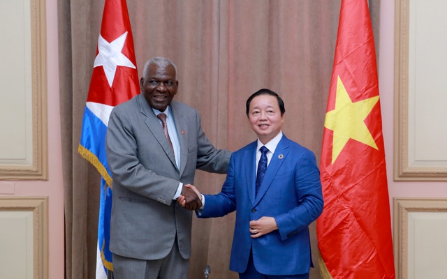 Le vice-Premier ministre Tran Hong Ha rencontre des dirigeants cubains