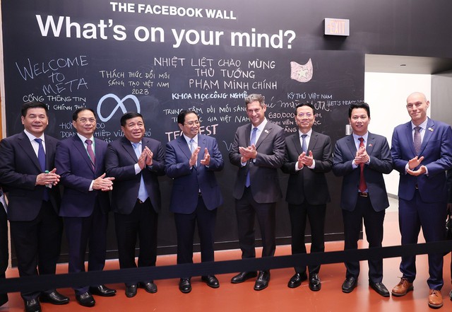 Le Premier ministre Pham Minh Chinh se rend dans la Silicon Valley