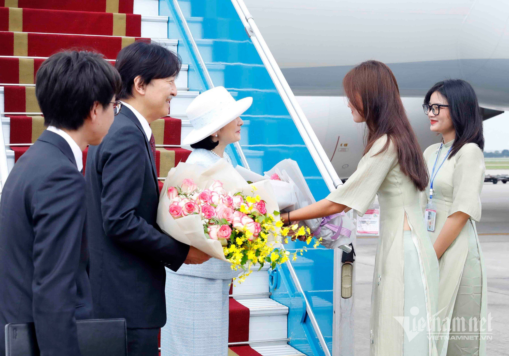 Le prince héritier et la princesse héritière du Japon entament leur visite officielle au Vietnam