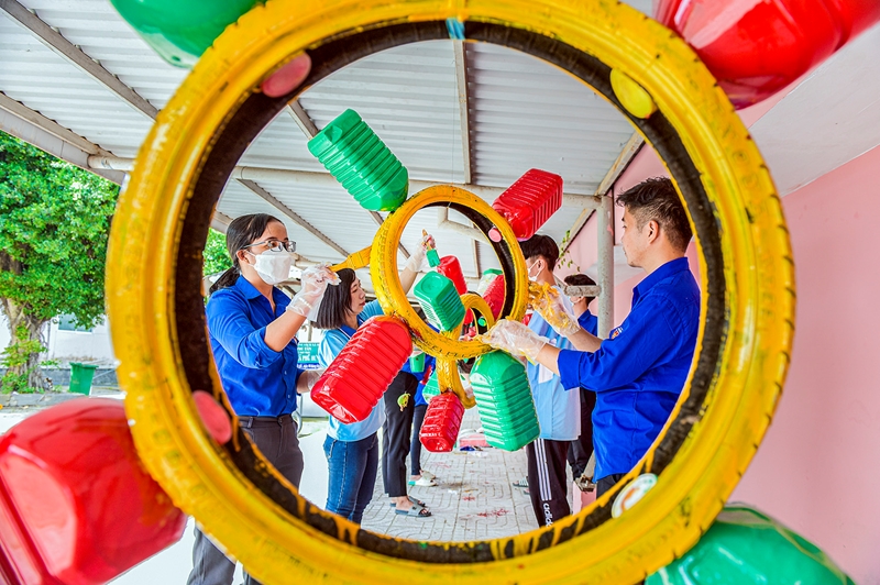 Remise des prix du concours de photo sur l économie circulaire