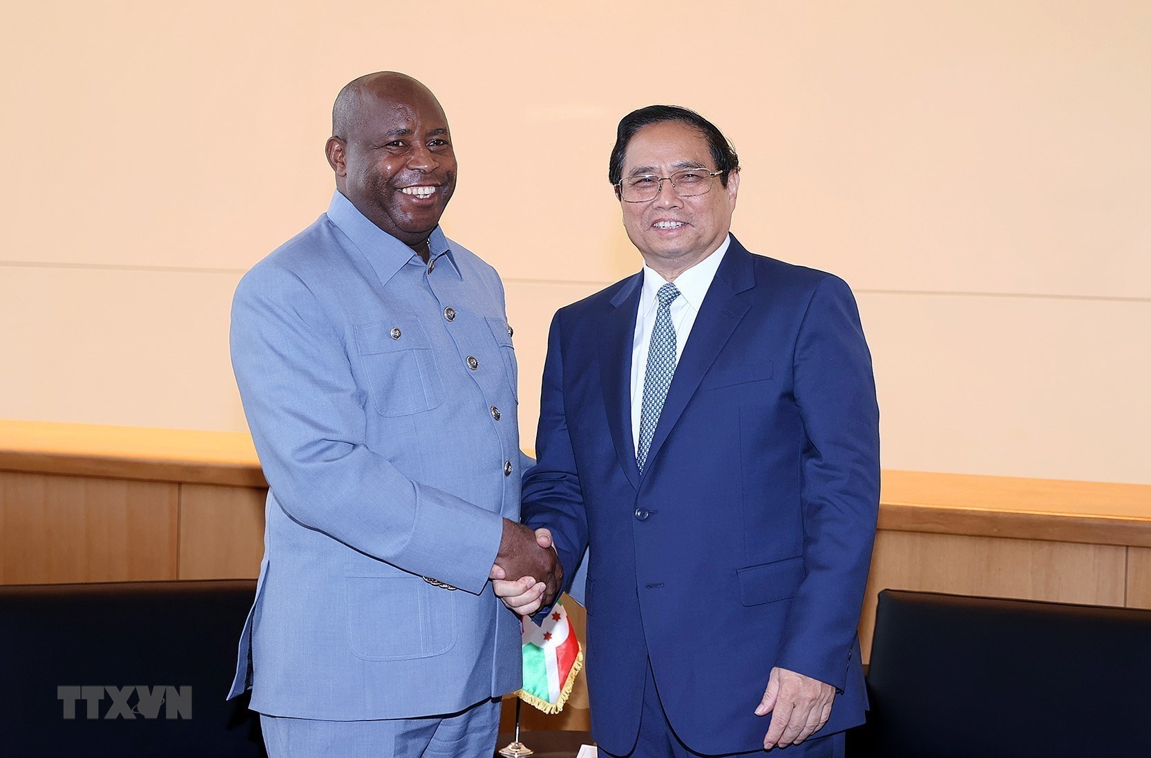 Vietnam et Burundi conviennent de promouvoir leur coopération dans le commerce et l’investissement