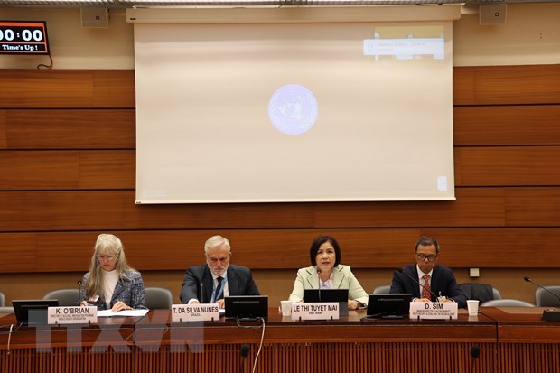 Le Vietnam participe activement aux activités communes du Comité de l ASEAN à Genève