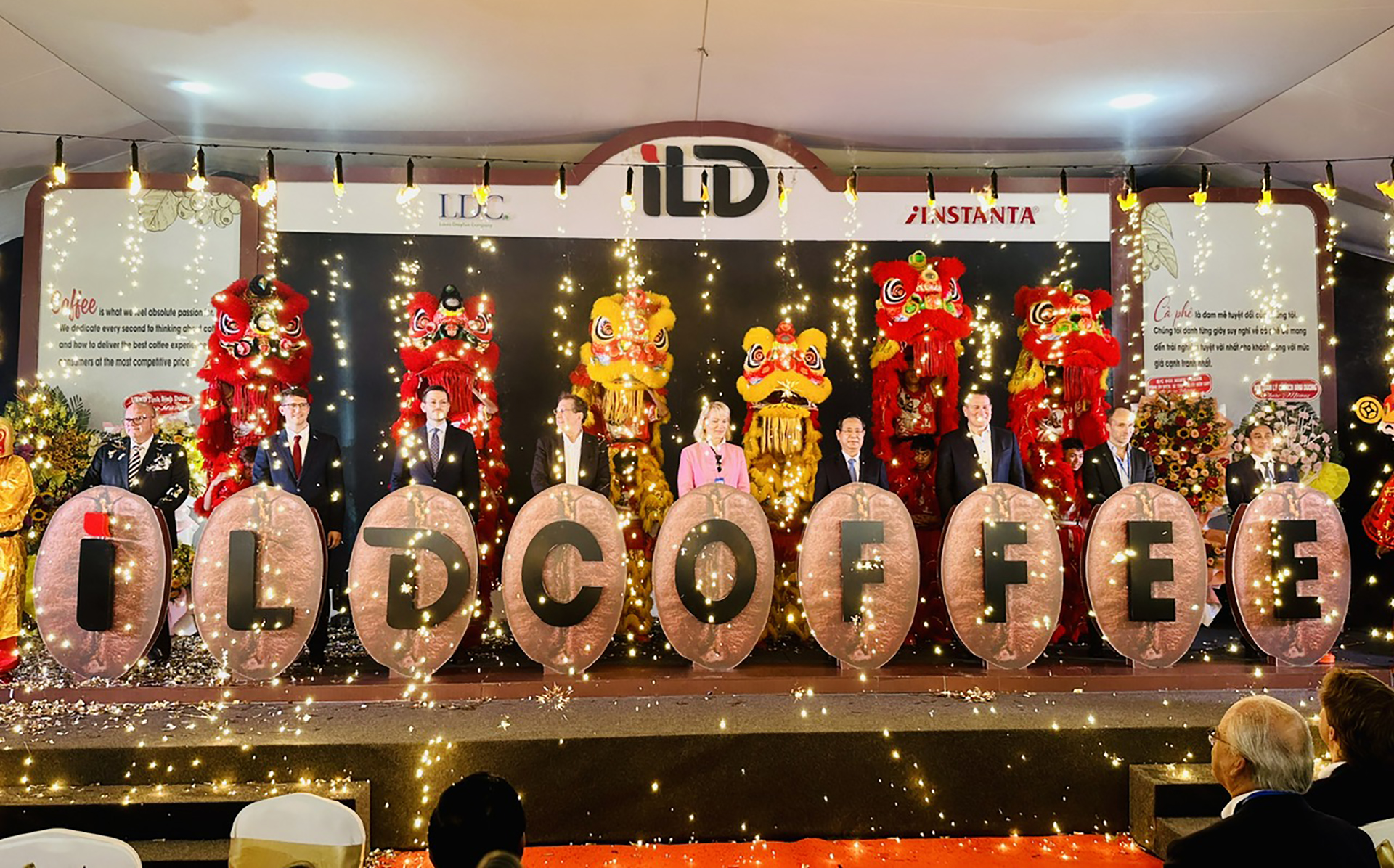 Inauguration d une usine de café instantané lyophilisé de 84 millions de dollars au Vietnam