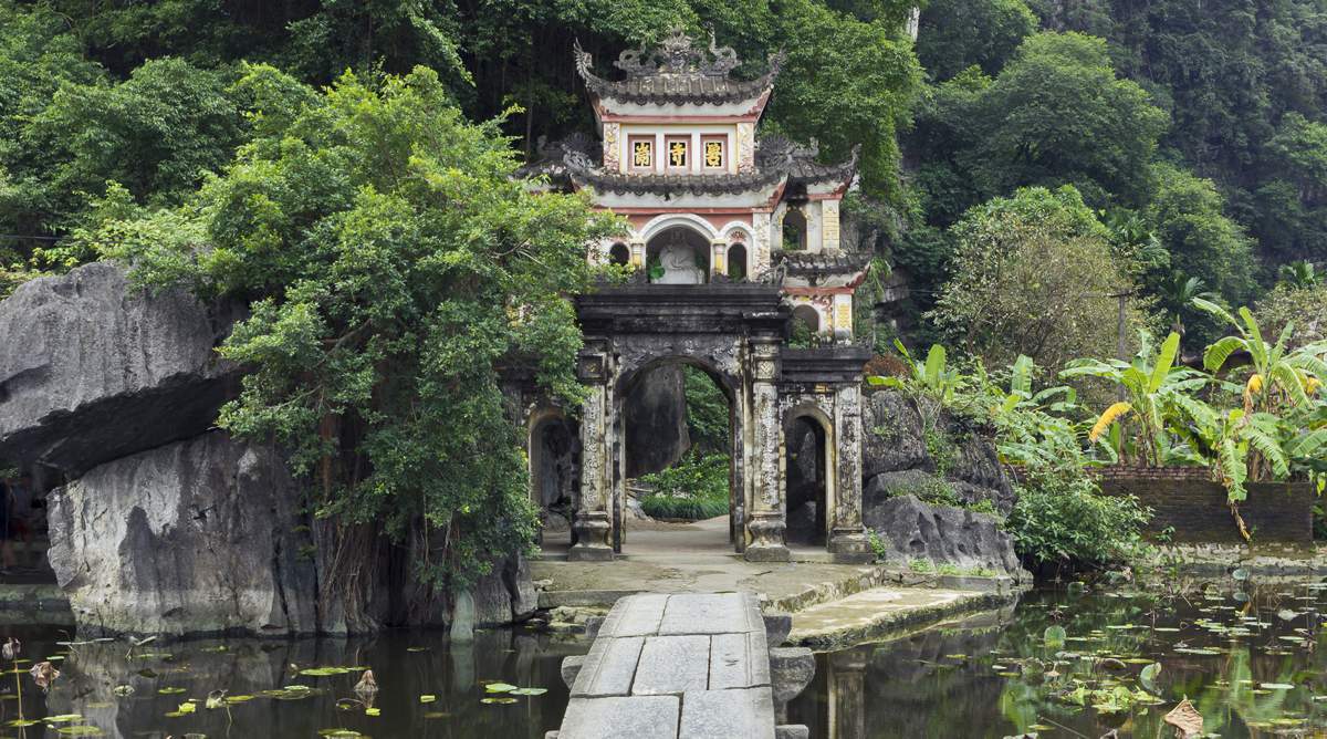 Ninh Binh veut séduire les touristes vers des attractions spirituelles