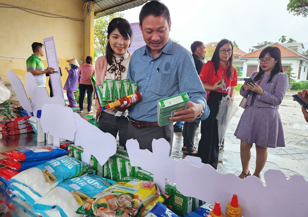 Lancement d une application sur le tri et la collecte des déchets à Hue