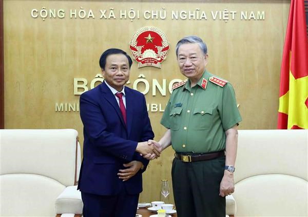 Les ministères de la Sécurité publique du Vietnam et du Laos renforcent leur coopération intégrale