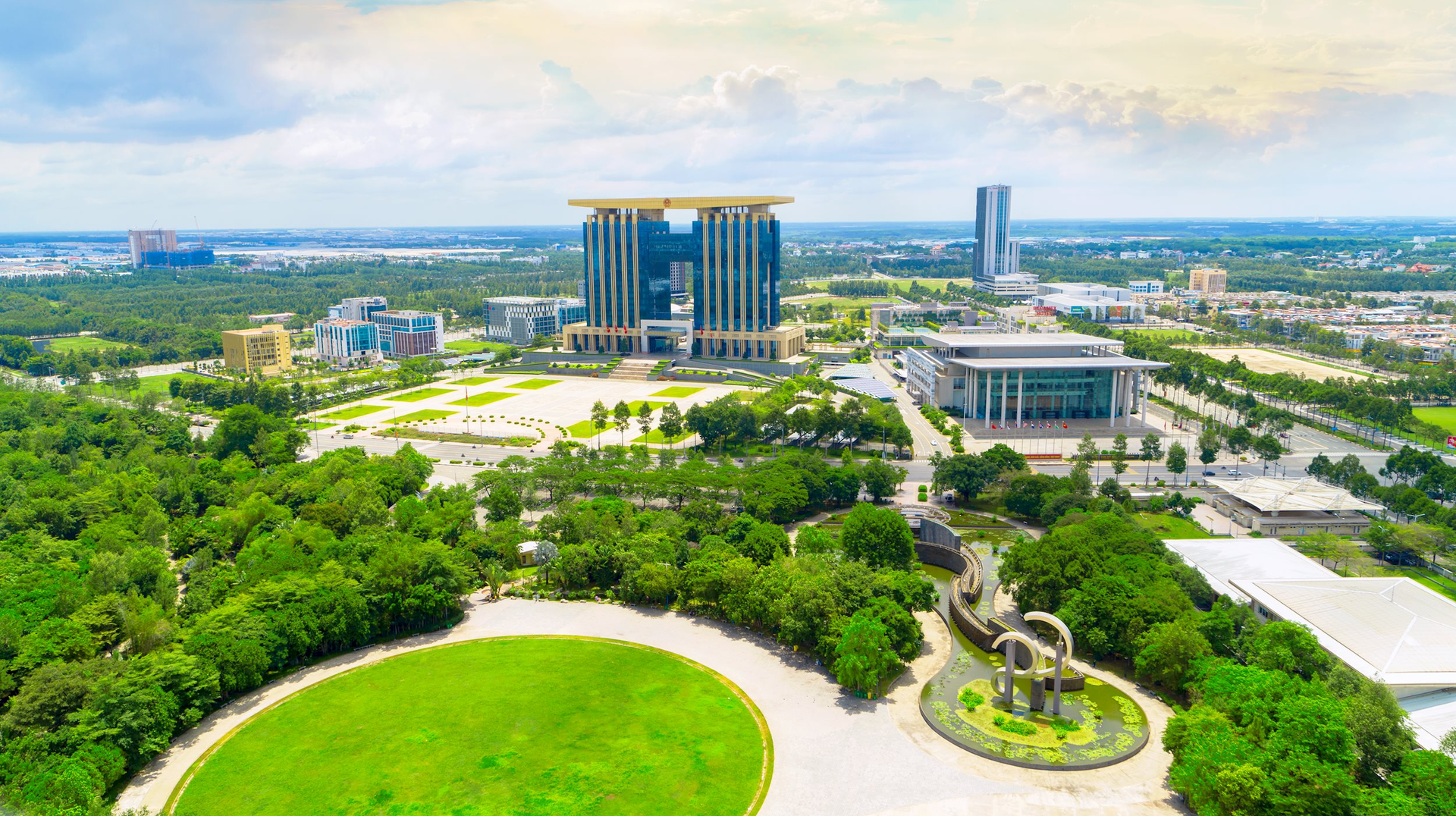 Binh Duong honoré lors du Forum communautaire intelligent