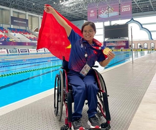 La nageuse Vi Thi Hang remporte sa 2e médaille aux 4es Jeux paralympiques asiatiques