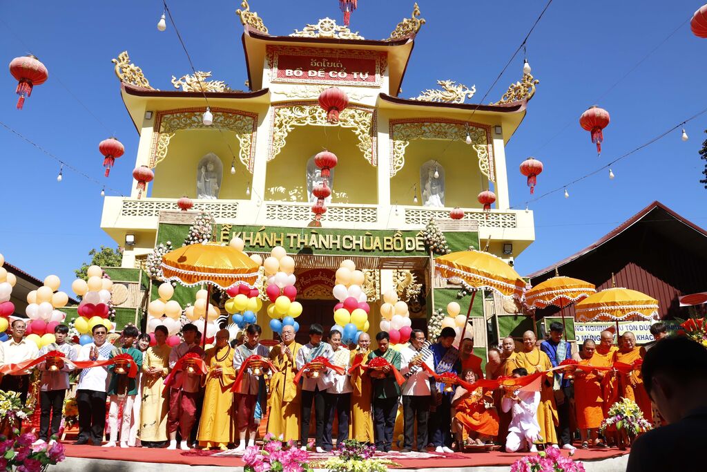 Une pagode vietnamienne modernisée inaugurée au Laos