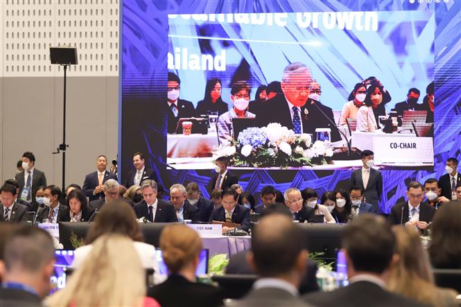 Le Vietnam soutient les principes et les processus de l APEC
