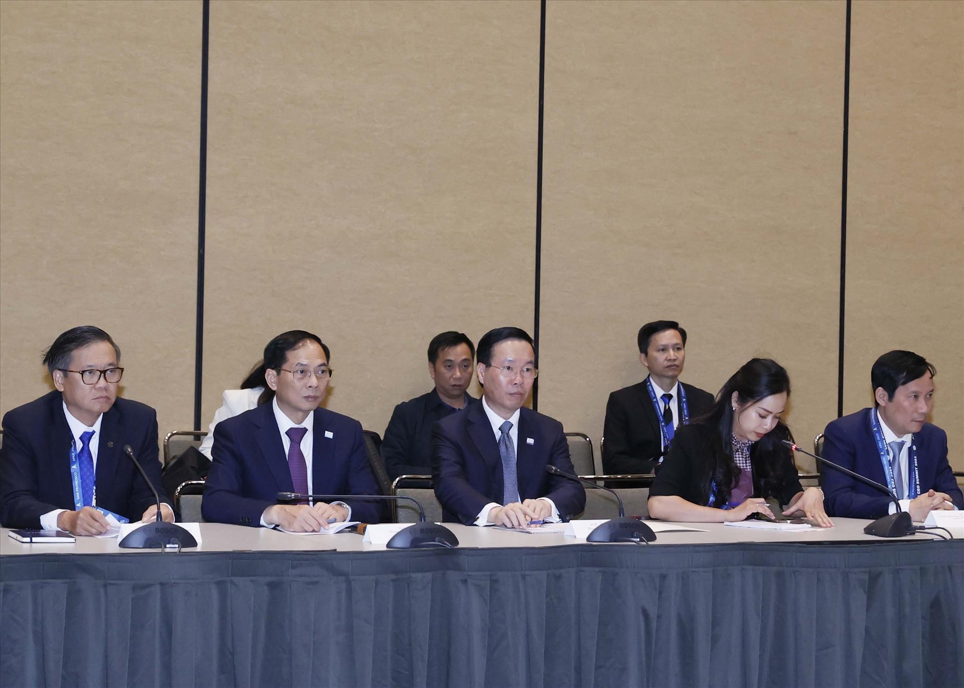 Le président Vo Van Thuong a un échange avec la Coalition des entreprises États-Unis-APEC