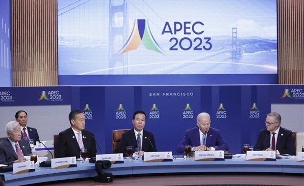 Vo Van Thuong au Dialogue entre les dirigeants économiques de l APEC et les invités