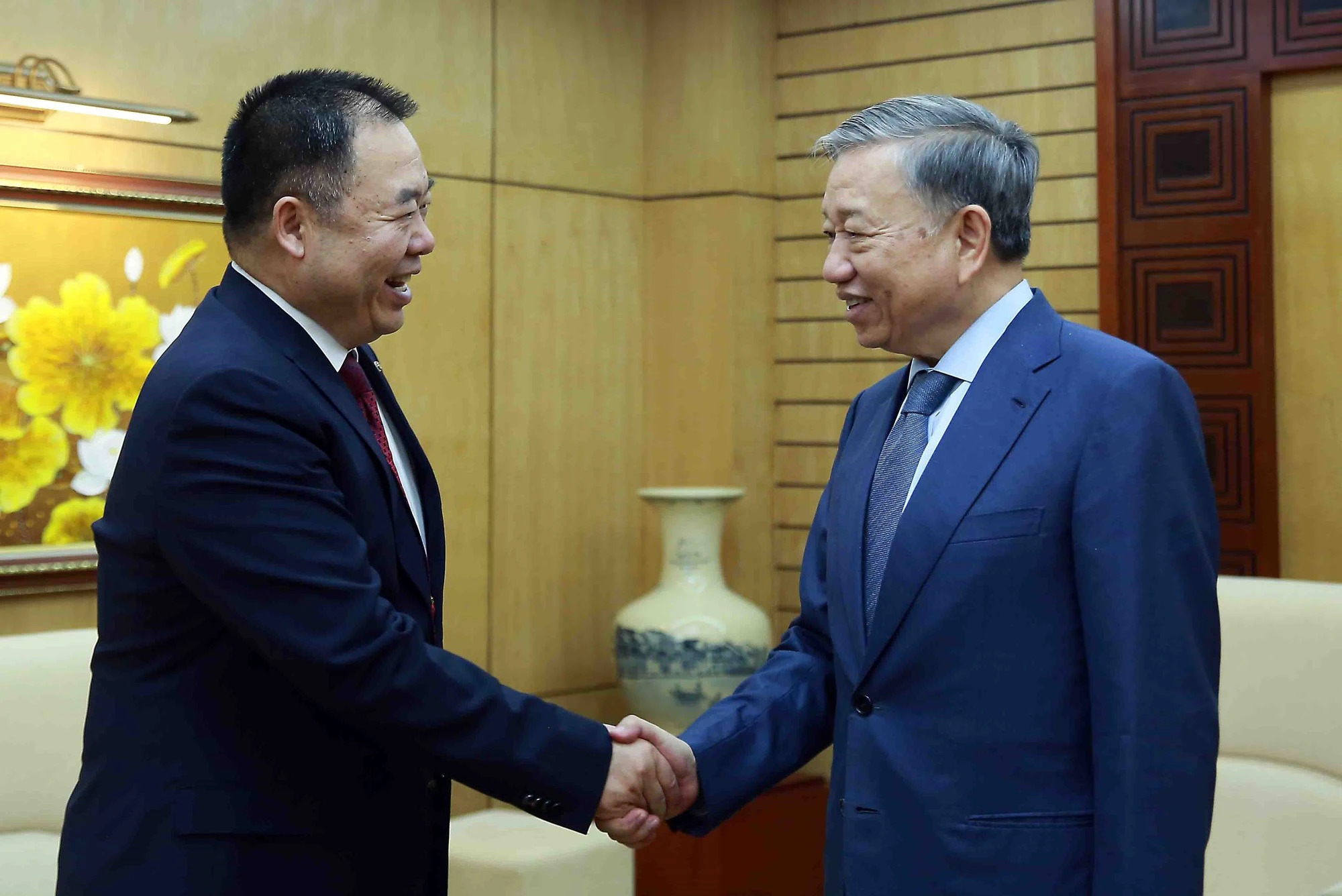 Le ministère de la Sécurité publique coopère avec la police armée populaire chinoise