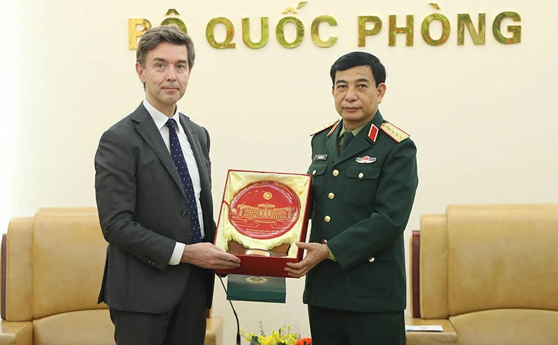 Le Vietnam et l’UE continuent de renforcer leur coopération en matière de défense