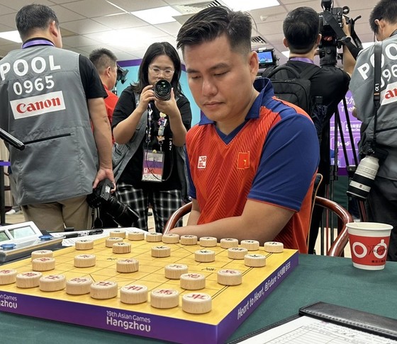 Le joueur d échecs vietnamien Lai Ly Huynh remporte le championnat d échecs chinois du monde 2023