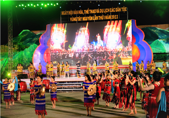 Le festival rend hommage aux valeurs culturelles des Hauts Plateaux du Centre