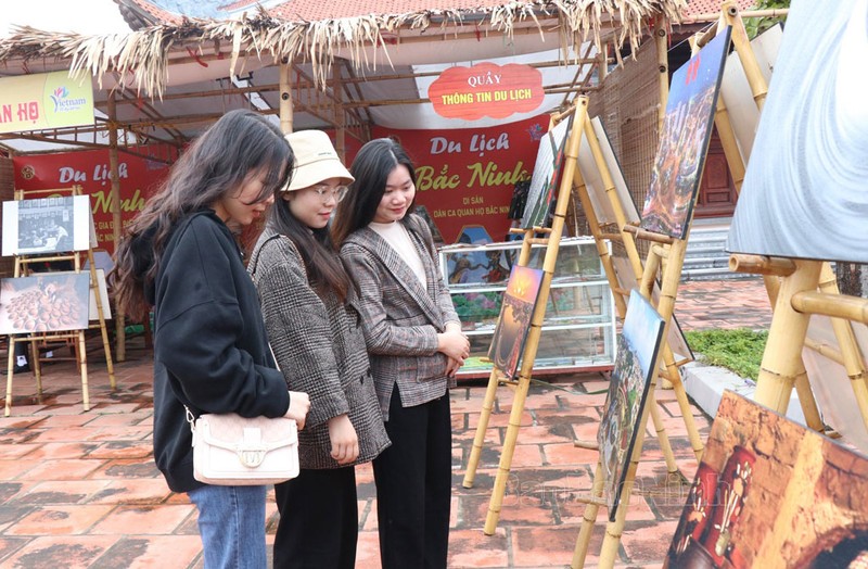 Bac Ninh fait la promotion de sa culture, de sa cuisine et de ses villages d artisanat