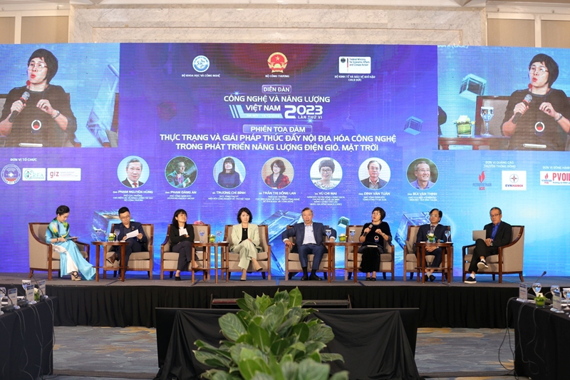 Politiques et solutions technologiques pour développer l énergie solaire et éolienne au Vietnam