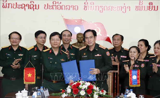 Un nouveau jalon dans la coopération entre les Armées du Laos et du Vietnam