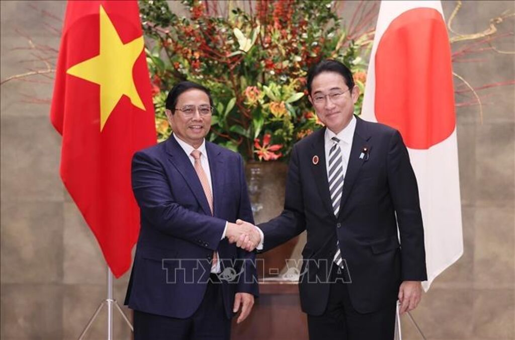 Le PM Pham Minh Chinh s entretient avec son homologue japonais Kishida Fumio