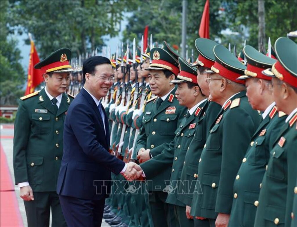 Le président Vo Van Thuong inspecte l’état de préparation au combat de la brigade K3