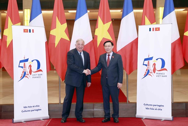 Des responsables étrangers saluent les liens du Vietnam avec la France et l UNESCO