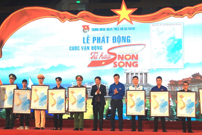 Lancement de la campagne «Fierté d une bande de territoire national»