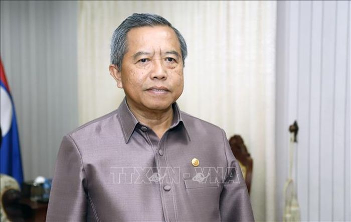 La visite du PM lao au Vietnam contribuera à promouvoir la coopération économique bilatérale