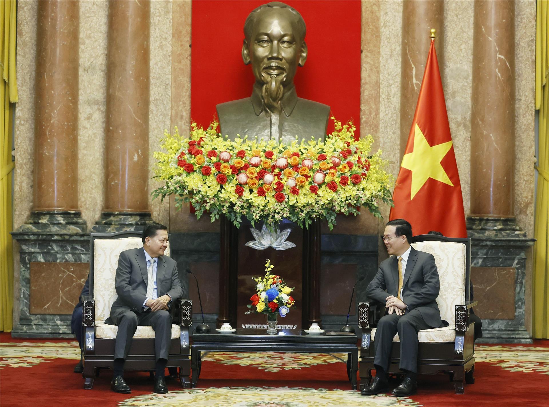 Le président Vo Van Thuong reçoit le vice-PM cambodgien Neth Savoeun