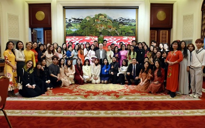 La communauté vietnamienne en Chine se réunissent pour célébrer le Nouvel An lunaire