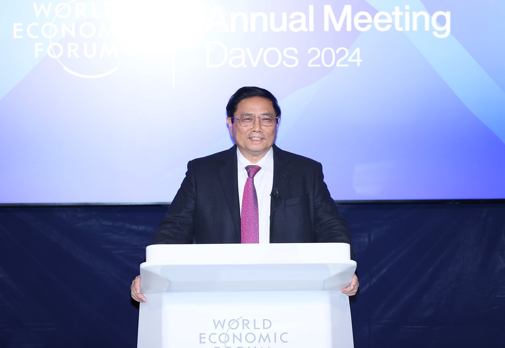 Le Premier ministre Pham Minh Chinh prononce un discours lors du dialogue stratégique national Vietnam-WEF