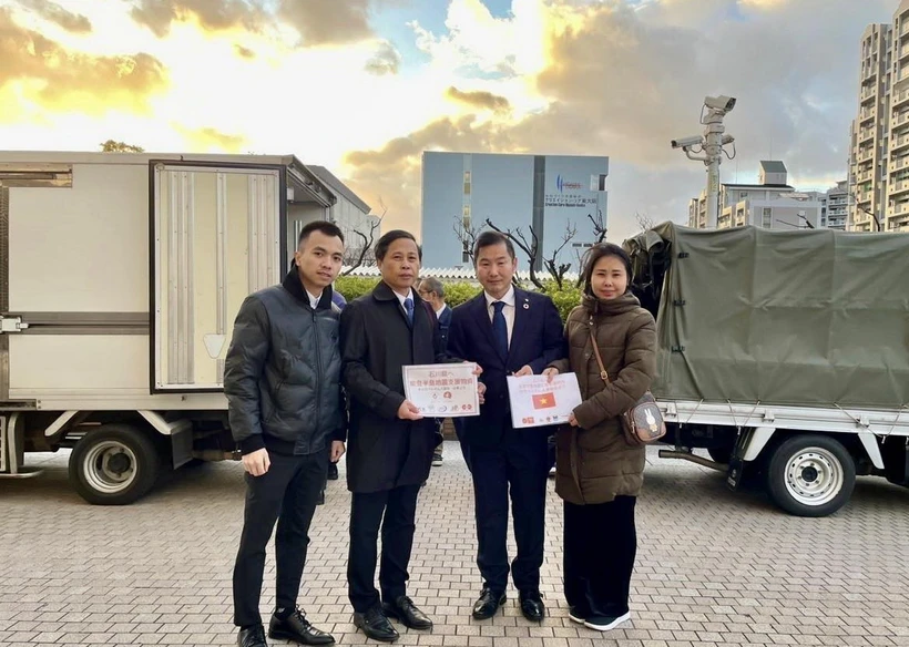 La communauté vietnamienne au Japon envoie davantage de secours aux personnes touchées par le séisme