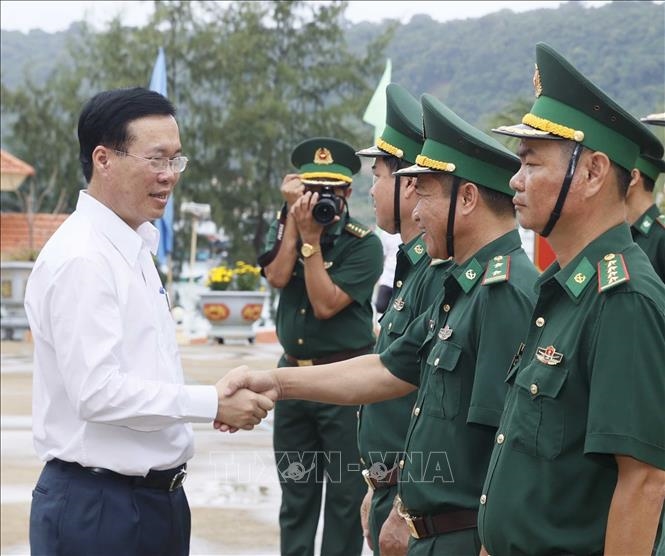 Le président Vo Van Thuong formule ses vœux de Têt sur l’île de Thô Châu