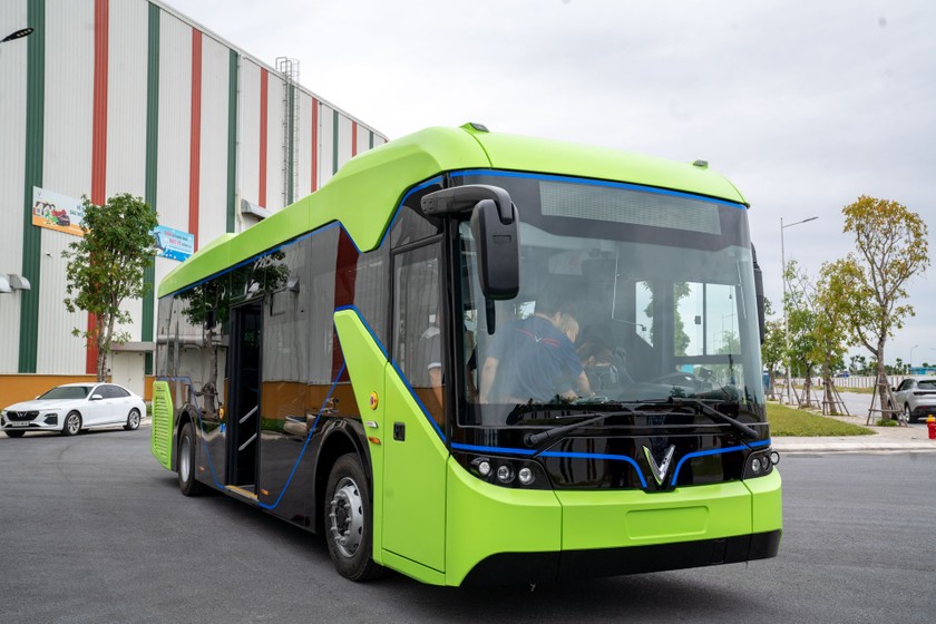 Hanoi veut rendre son réseau de bus plus écologique plus tôt que prévu
