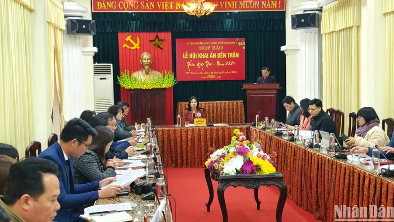 Le festival d ouverture du sceau du temple de Tran propose des activités intéressantes