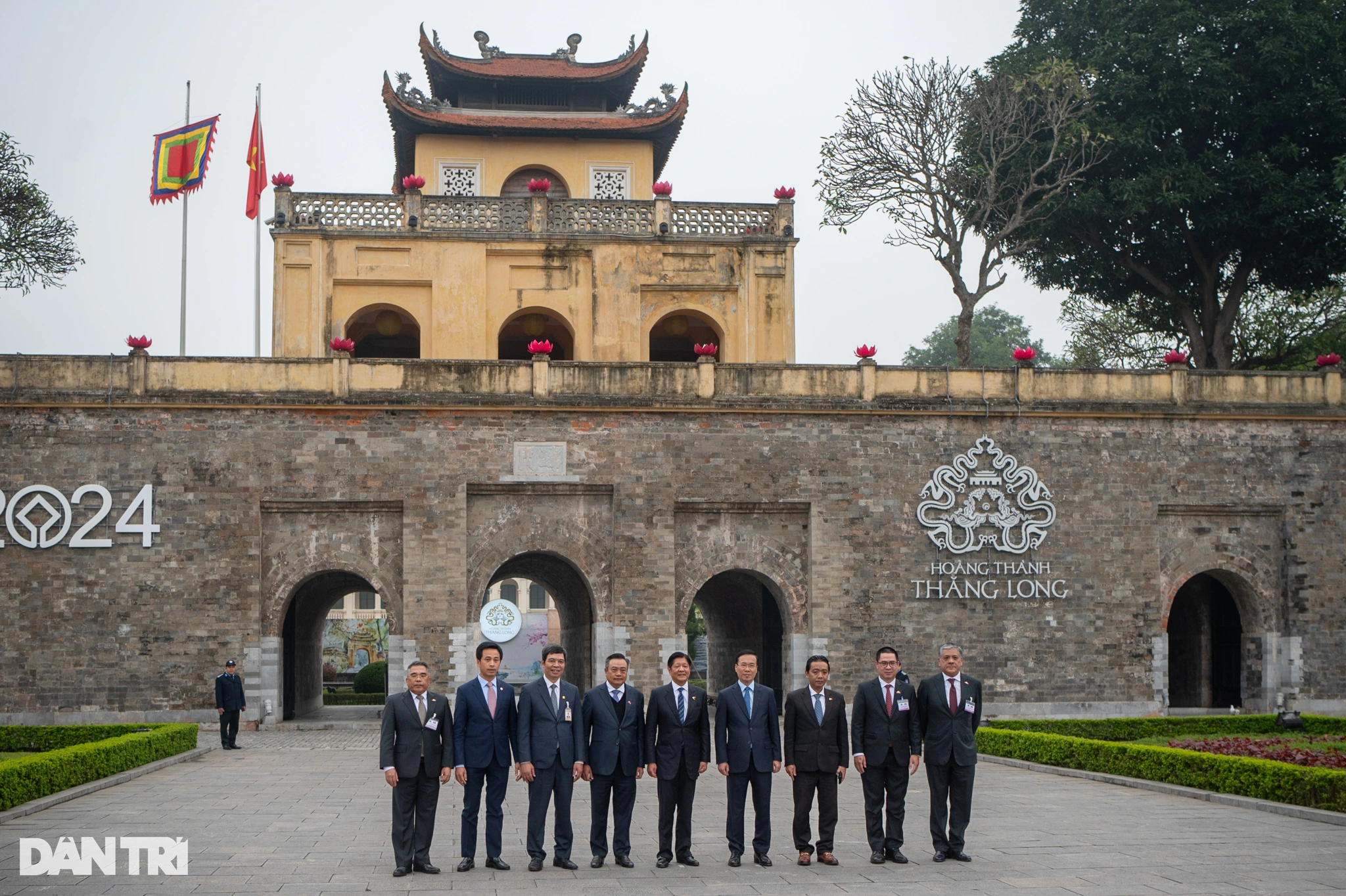 Les présidents vietnamien et philippin visitent la cité impériale de Thang Long