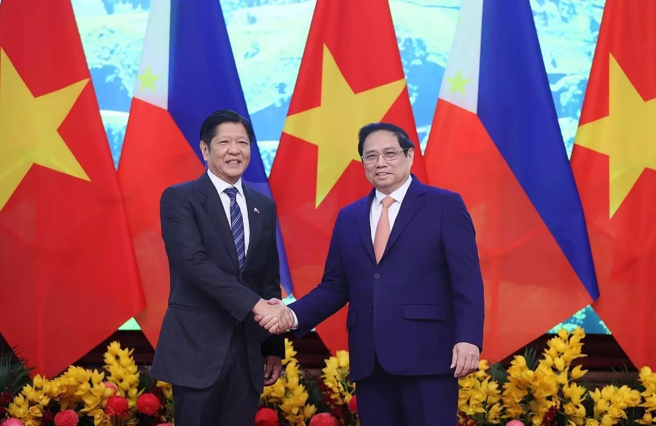 Entrevue entre le Premier ministre vietnamien et le président philippin