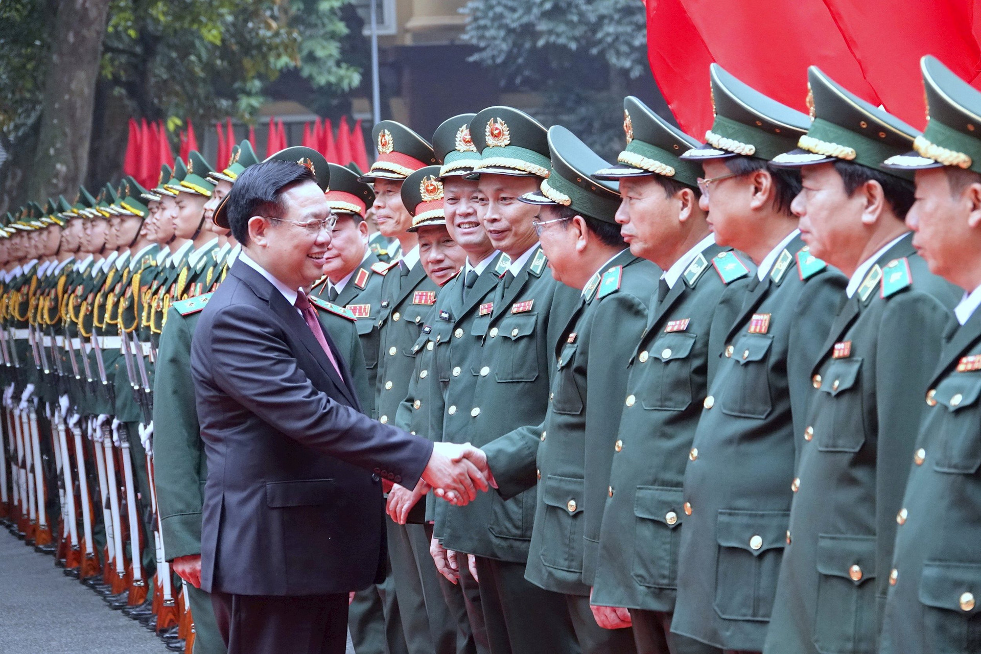 Le président de l AN formule ses meilleurs vœux du Têt aux gardes-frontières