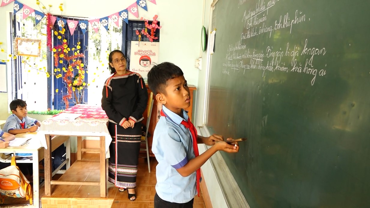 Renforcer la pratique et la diffusion des langues vernaculaires