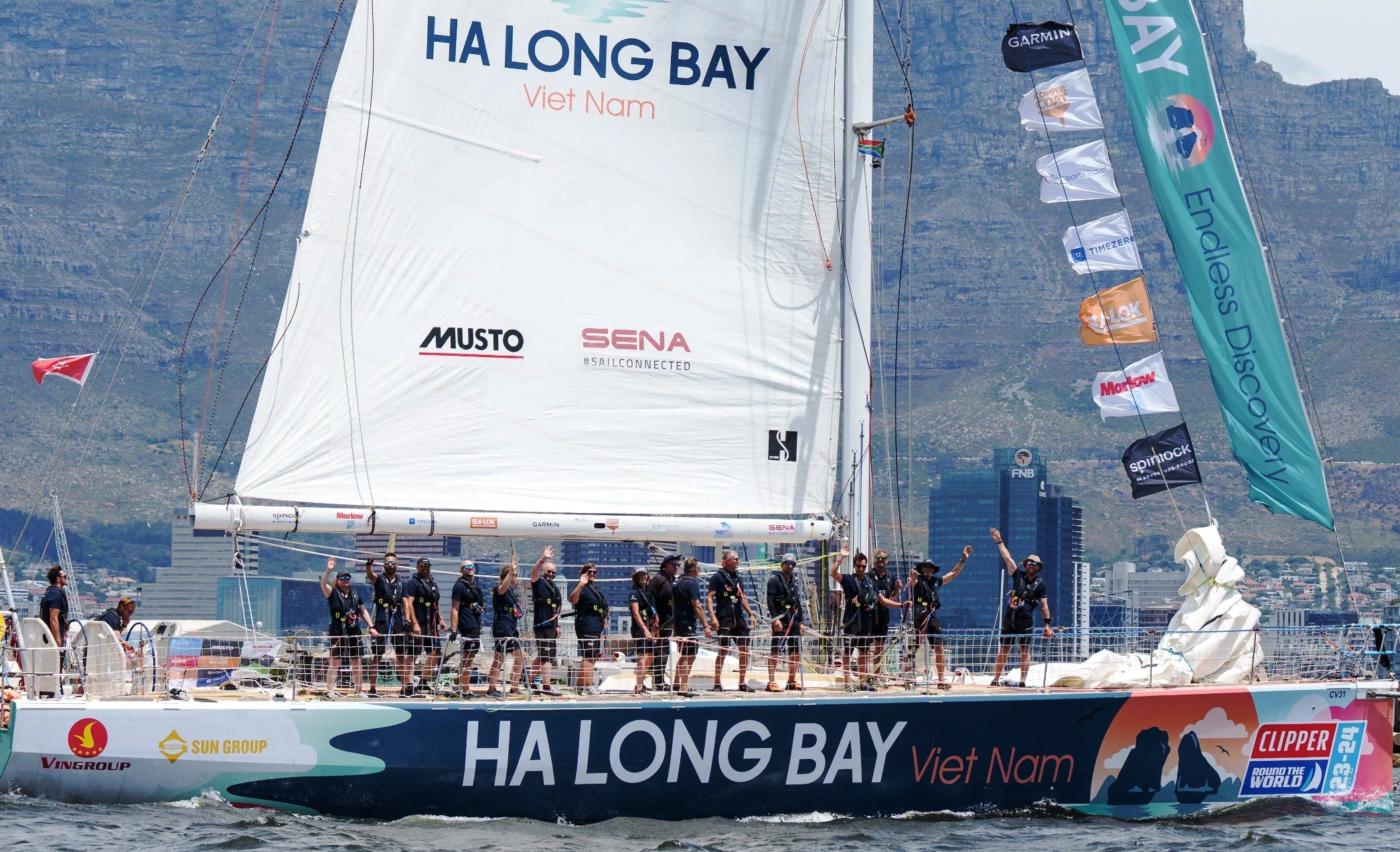 Le premier voilier de la Clipper Round the World Race arrivera à Ha Long ce samedi soir