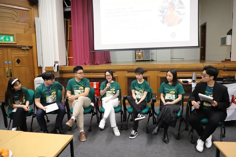 Des étudiants vietnamiens participent à Leader Camp 2024 à Londres