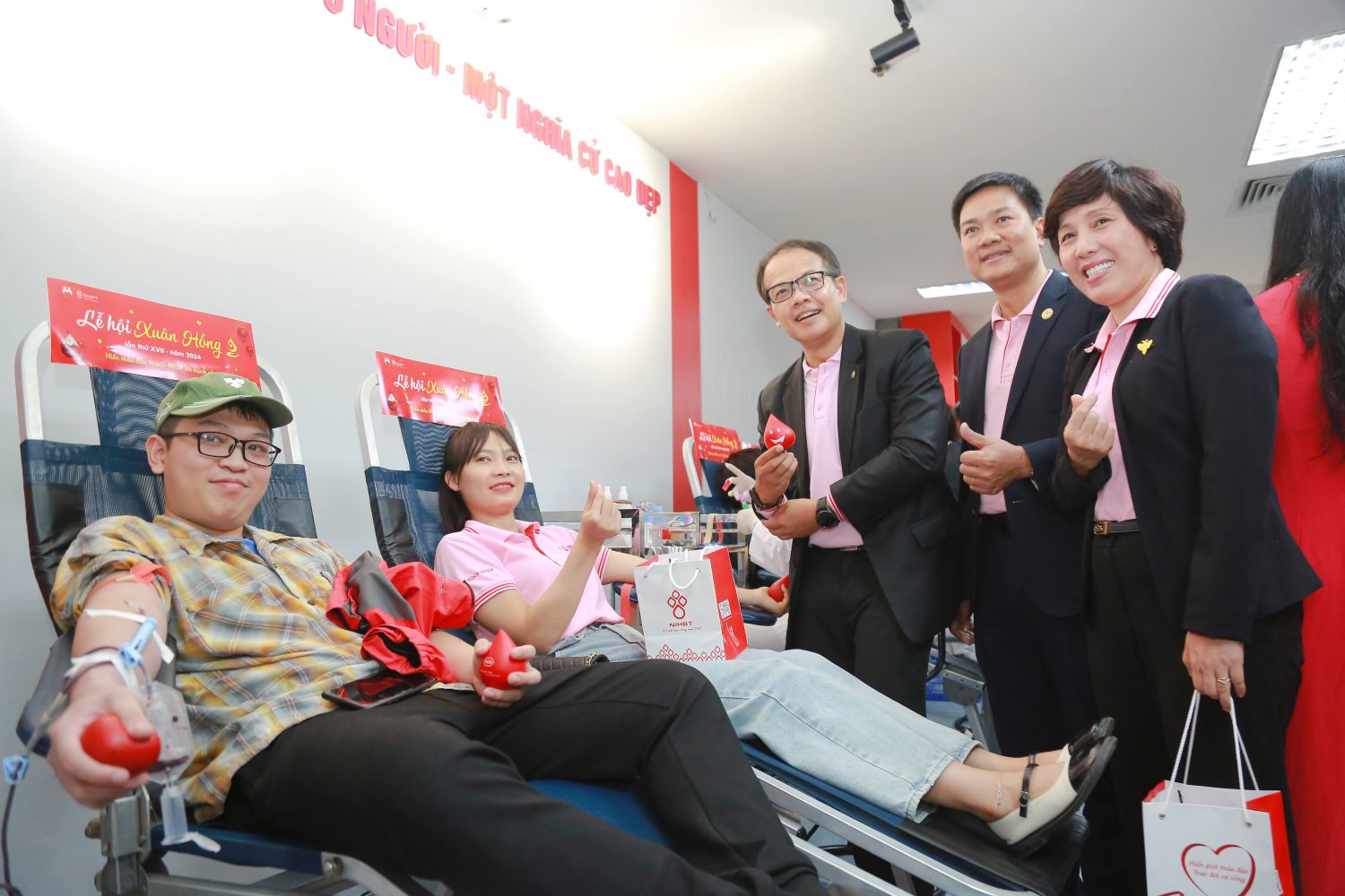 Ouverture de la Fête du Printemps rouge 2024 à Hanoï