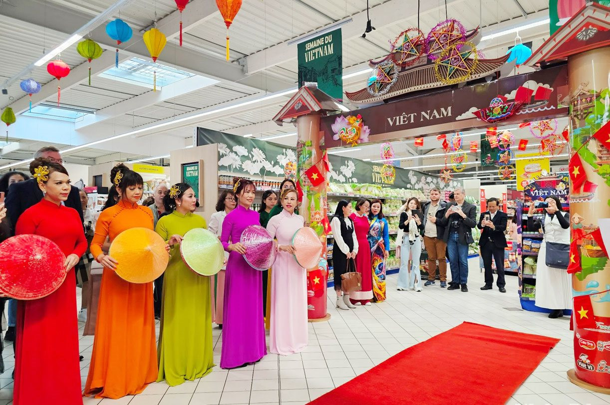 Hanoï promeut les exportations par le biais de réseaux de distribution étrangers