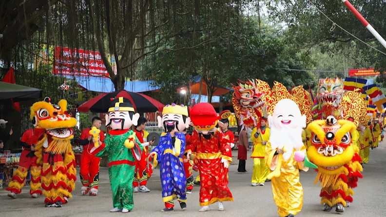 Ouverture de la Fête du Printemps de Con Son-Kiep Bac