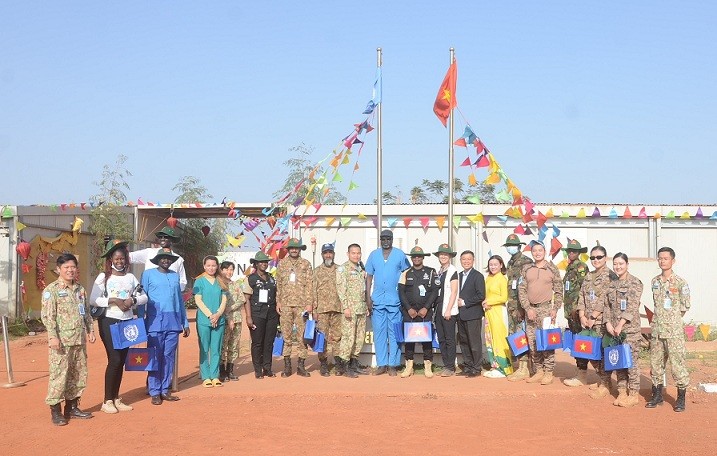 L hôpital de campagne du Vietnam organise un symposium médical au Soudan du Sud