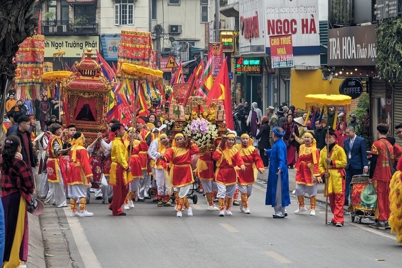 Célébration du festival du temple Nui Sua